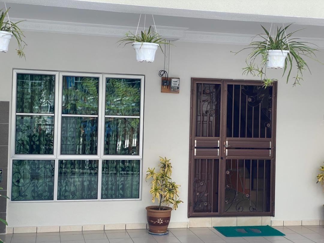 Holiday home Hillview